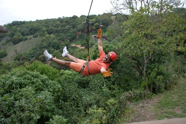 Diversion con tirolesas